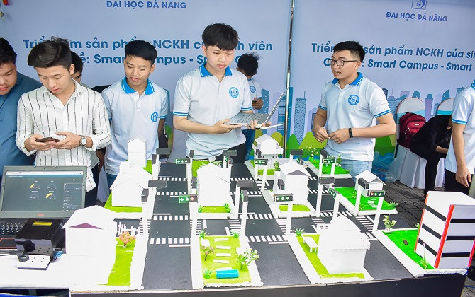Festival Khoa học Công nghệ trong sinh viên ĐH Đà Nẵng: Thổi bùng đam mê sáng tạo