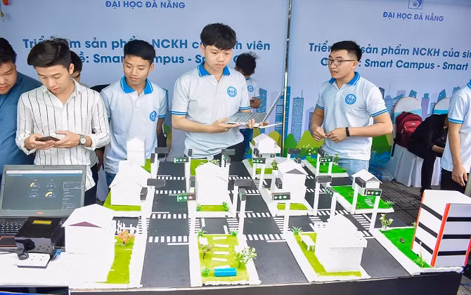 Festival Khoa học Công nghệ trong sinh viên ĐH Đà Nẵng: Thổi bùng đam mê sáng tạo