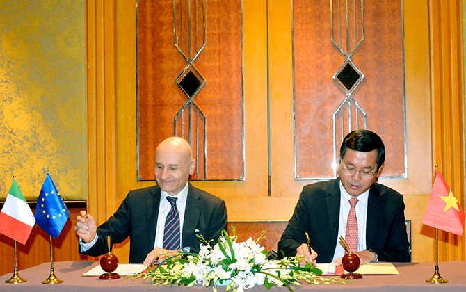 Ký kết chương trình hành động về hợp tác giáo dục Việt Nam - Italia giai đoạn 2019-2022