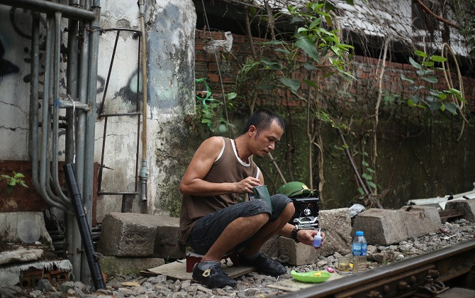 Cuộc sống bình dị ở xóm đường tàu phố Phùng Hưng