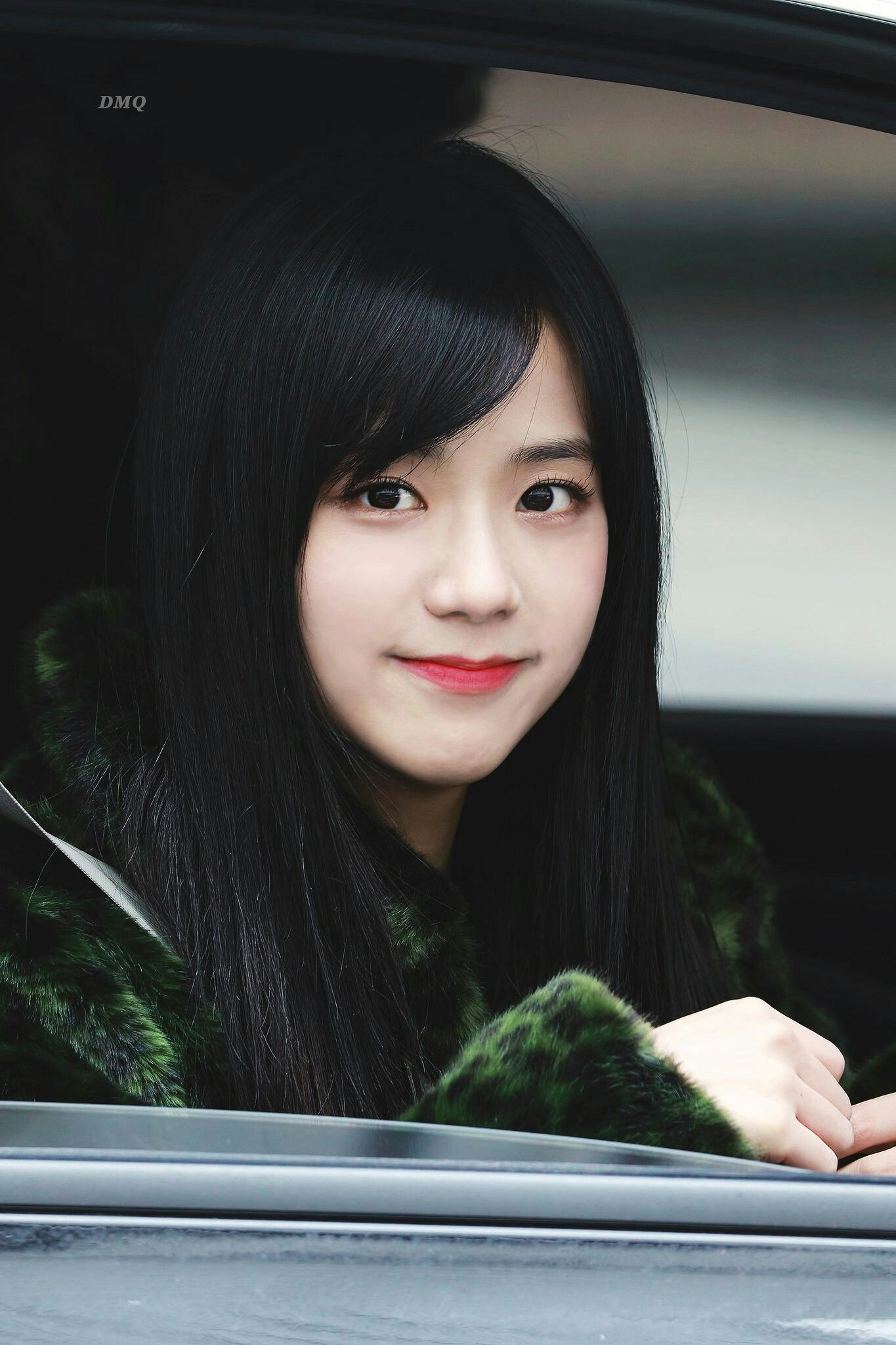 Top 4 ca sĩ thần tượng Hàn có khuôn mặt điện ảnh