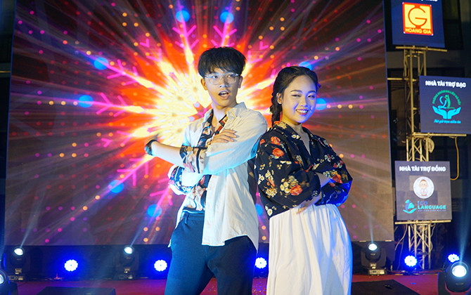 Ấn tượng màn Chào Tân sinh viên K44 của ĐH Luật