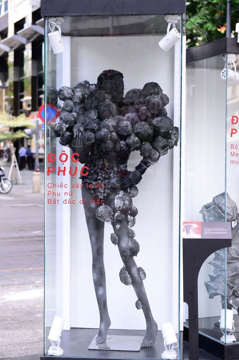 Xuất hiện bộ sưu tập lạ, lấy cảm hứng từ bụi ô nhiễm