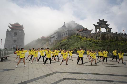 Công viên Sun World náo nhiệt trong vòng bán kết Flashmob