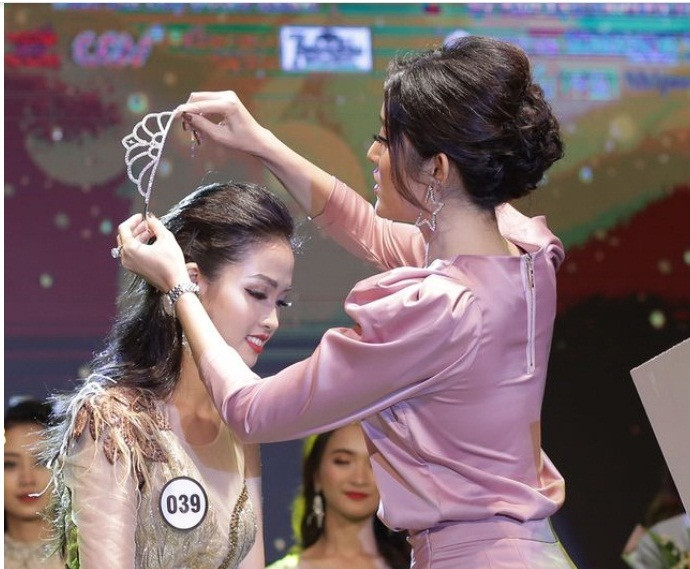 ĐH Hà Nội đã tìm ra hoa khôi sau 11 năm