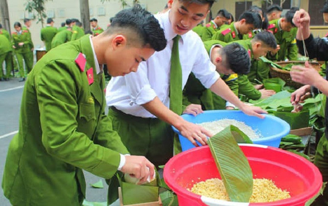 Những ca trực Tết của sinh viên cảnh sát