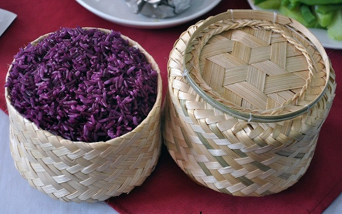 Thắm sắc xôi màu