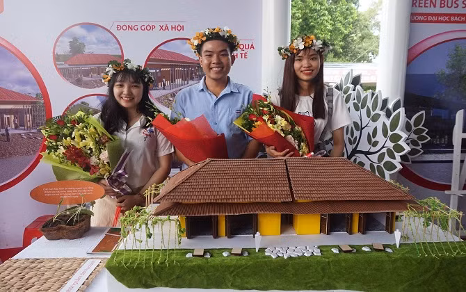 Giấc mơ trưa của Seen house