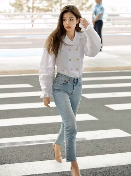 Bí mật sau sự cố mang tên Jennie (Black Pink) 