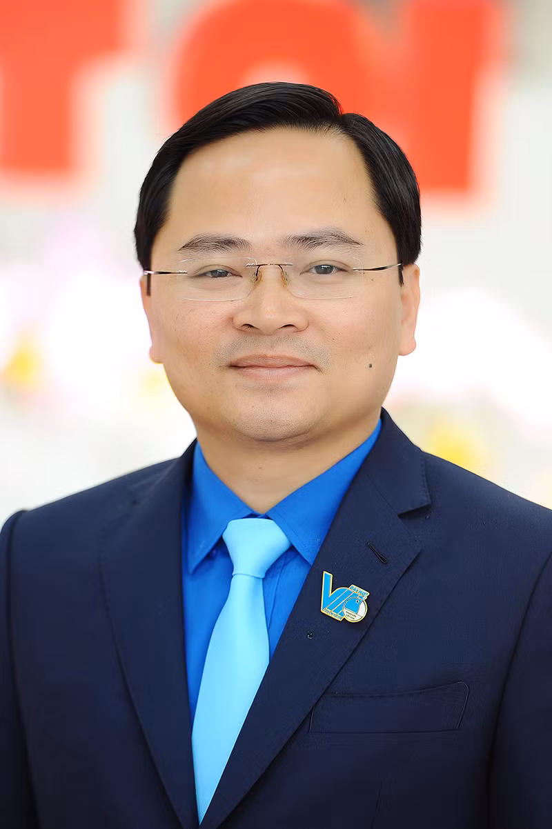 Anh Nguyễn Anh Tuấn là tân Chủ tịch Hội LHTN Việt Nam khóa VIII ảnh 2 Anh Nguyễn Anh Tuấn là tân Chủ tịch Hội LHTN Việt Nam khóa VIII ảnh 2