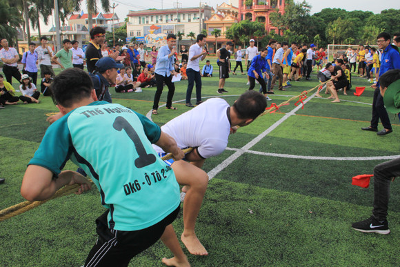 Tuổi trẻ ĐH Sao Đỏ sôi nổi ngày hội thể thao “Sinh viên khỏe”