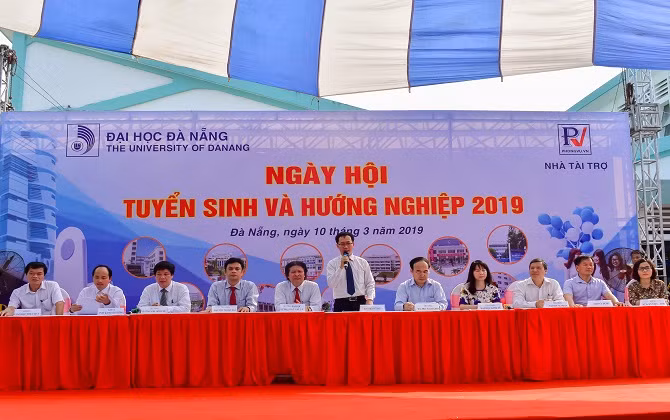 Đại học Đà Nẵng tổ chức chuỗi Ngày hội tư vấn tuyển sinh - hướng nghiệp 2019