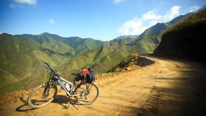 9X xuyên Việt bằng xe đạp