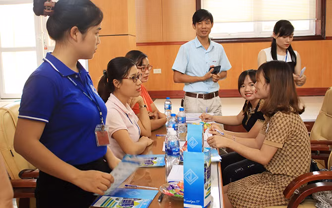 Ngày hội tuyển dụng việc làm tại Trường Đại học Sao Đỏ 