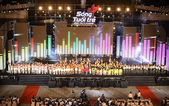 Sun World Danang Wonders “bùng cháy” trong đêm Chung kết Flashmob 2019 - “Sóng tuổi trẻ”