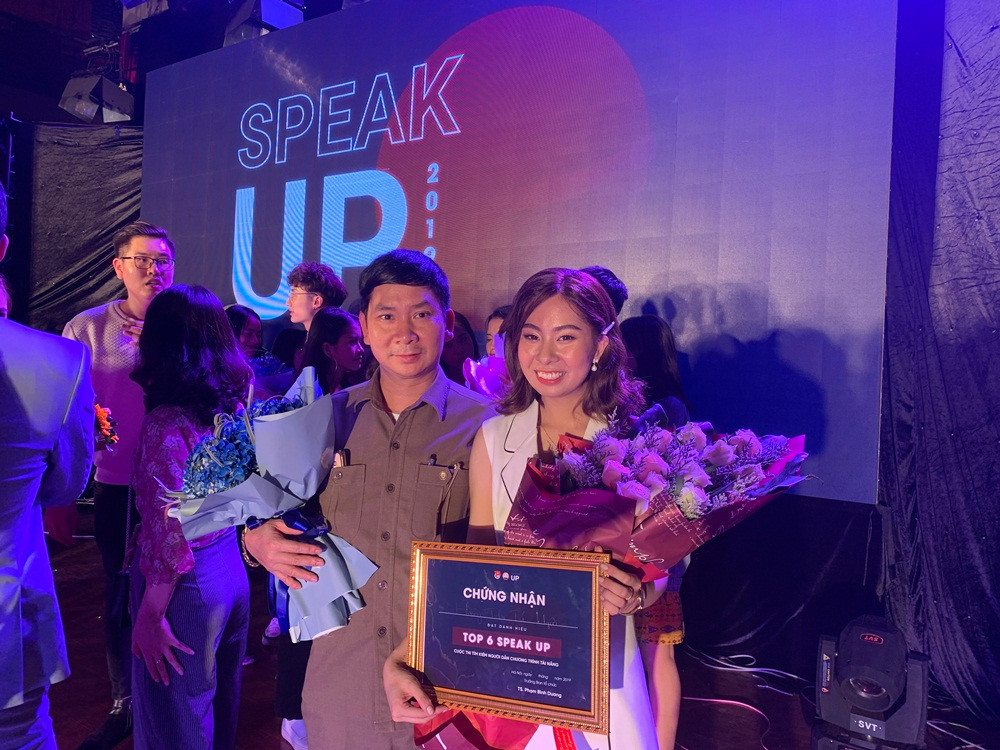 Cô nàng trẻ nhất cuộc thi MC Speak Up của Học viện báo chí và Tuyên Truyền