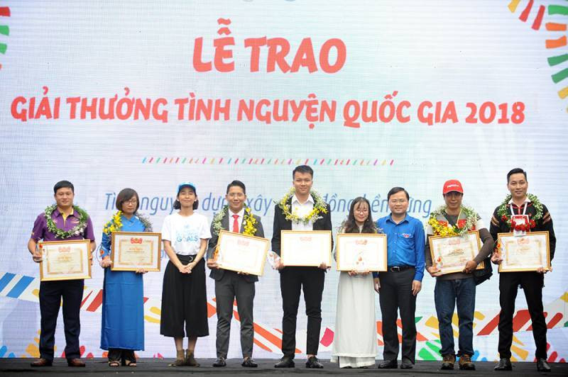 Tri ân những người tình nguyện vì cộng đồng