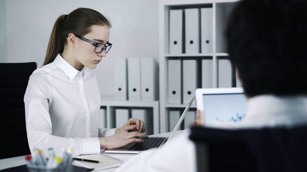 Đừng bao giờ nói 7 điều này ở nơi làm việc