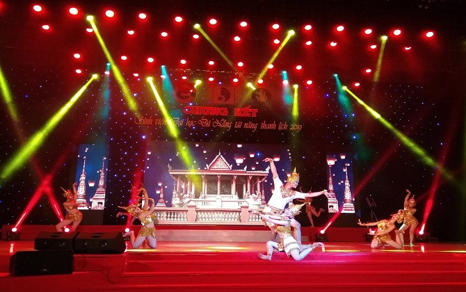 Lộ diện tân Mr & Miss Đại học Đà Nẵng 2019