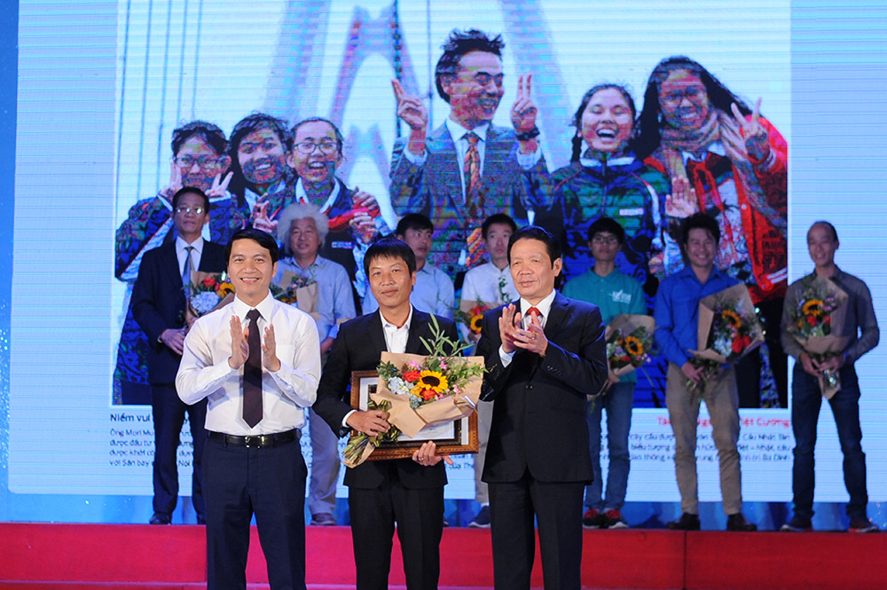 Trao giải Cuộc thi ảnh Tuổi trẻ Việt Nam - Nhật Bản chung tay xây đắp tình hữu nghị Việt - Nhật