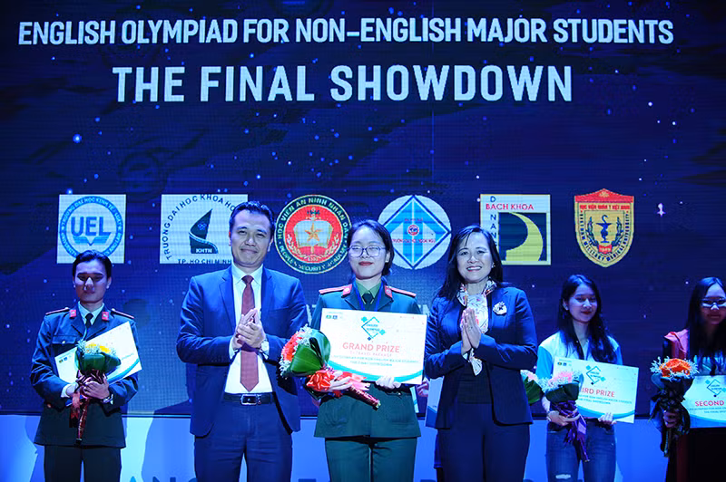 Học viện Quân Y giành giải đặc biệt Olympic tiếng Anh không chuyên toàn quốc 2018