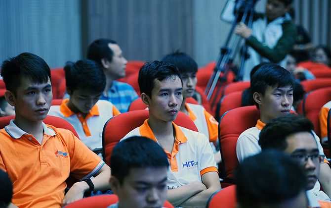 20 trưởng thành và phát triển khoa CNTT - ĐH Công nghiệp Hà Nội