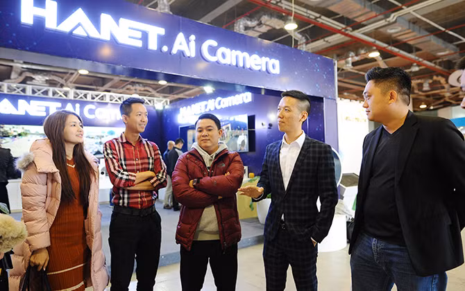 Start-up Việt học hỏi kết nối nguồn lực phát triển khởi nghiệp