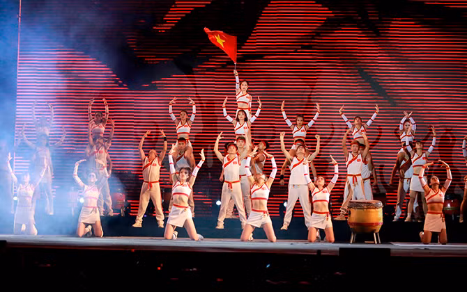 Sun World Danang Wonders “bùng cháy” trong đêm Chung kết Flashmob 2019 - “Sóng tuổi trẻ”