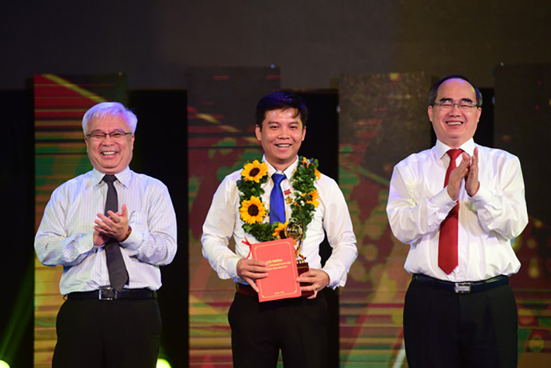 Trao quả cầu vàng cho 10 tài năng trẻ khoa học công nghệ