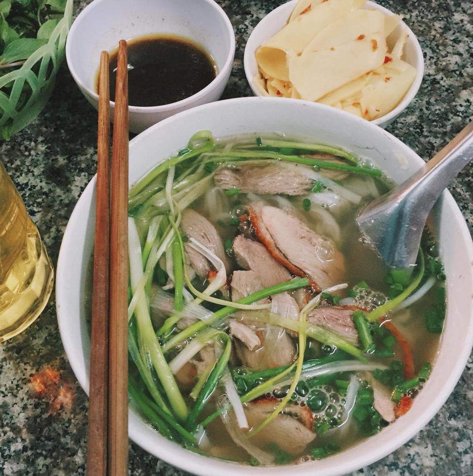 Trưa nay măm gì: Đến phố Lò Đúc chọn ngay 1 trong 2 quán phở ngon nức tiếng