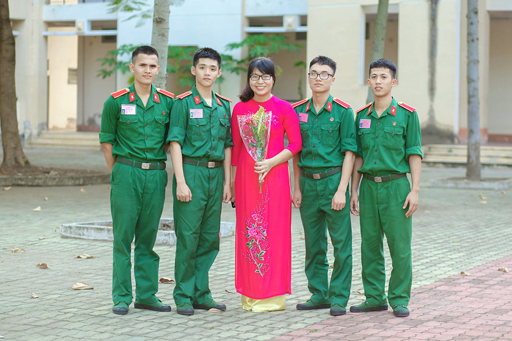 Đọc tài liệu tiếng Anh, nâng cao năng lực tự học cảu Trường Sĩ quan Kỹ thuật Quân sự