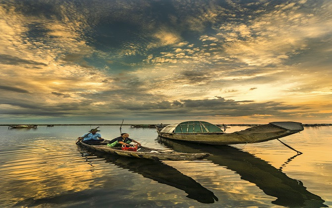 Du Xuân trên sóng nước đầm phá
