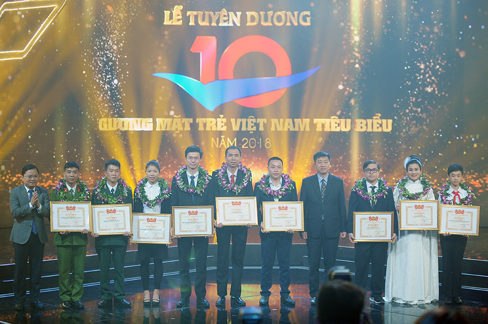 Tuyên dương 10 gương mặt trẻ Việt Nam tiêu biểu năm 2018
