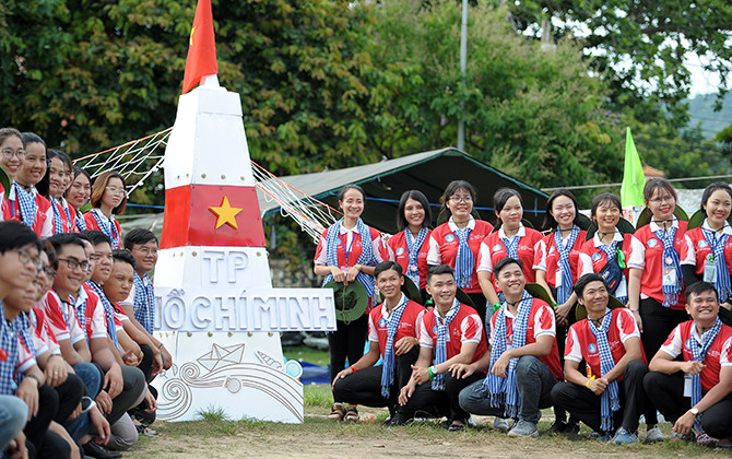 Khai mạc triển lãm ảnhTiếp bước những người anh hùng