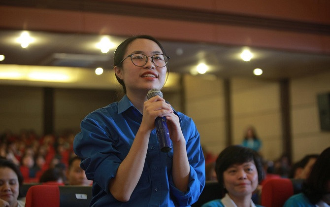 Đang diễn ra: Đối thoại về bình đẳng giới với sinh viên