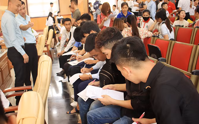 Ngày hội tuyển dụng việc làm tại Trường Đại học Sao Đỏ 
