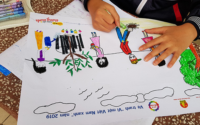 Thiếu nhi thi vẽ tranh Vì một Việt Nam xanh