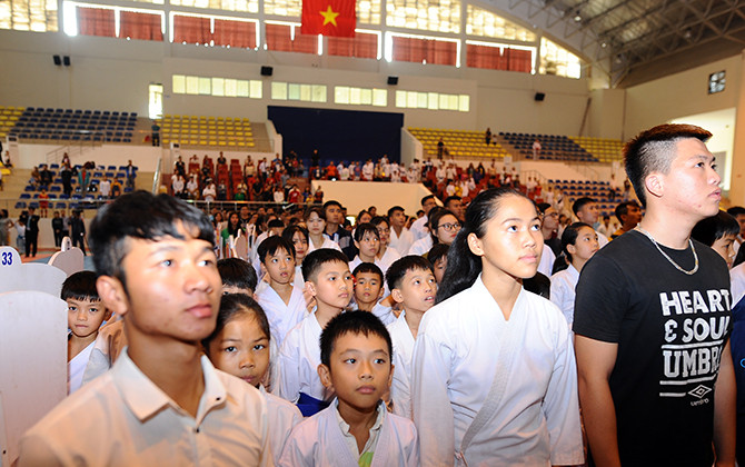 Võ sinh tranh tài tại giải Taekwondo huyện Hoài Đức mở rộng năm 2019