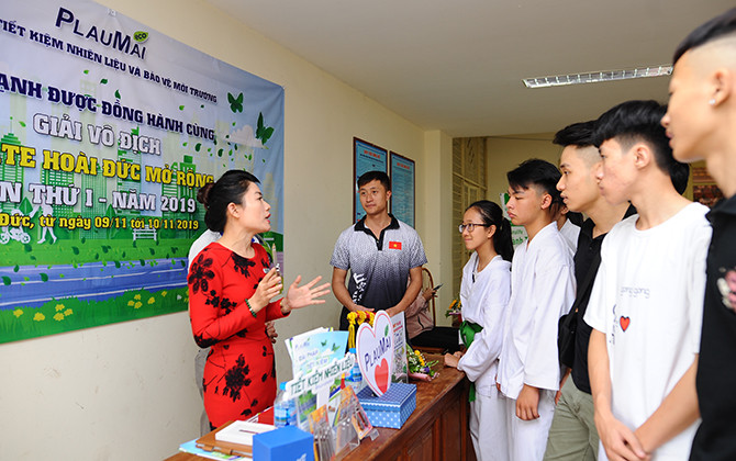 Võ sinh tranh tài tại giải Taekwondo huyện Hoài Đức mở rộng năm 2019