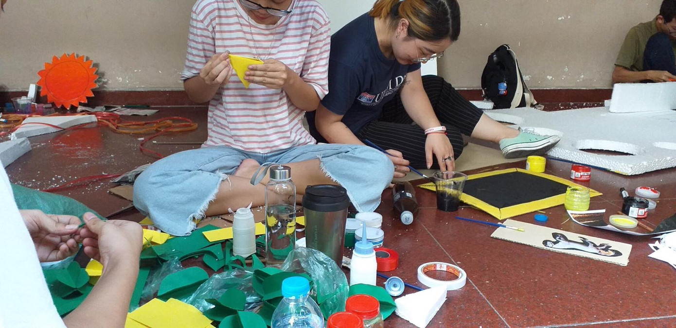 Người nước ngoài tưng bừng trải nghiệm Trung thu Việt cùng High5 Hanoi