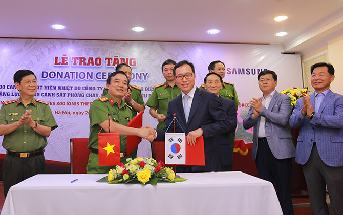 Cục cảnh sát tiếp nhận 300 Camera phát hiện nhiệt IGNIS