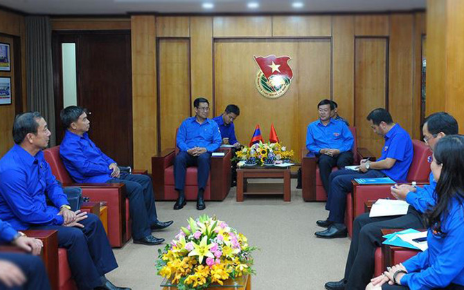 Tăng cường giáo dục thanh niên về quan hệ truyền thống hai nước Việt - Lào