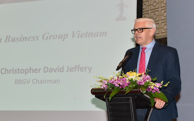 ICAEW trao Chứng chỉ quốc tế về Tài chính, Kế toán và Kinh doanh cho các học viên Việt Nam