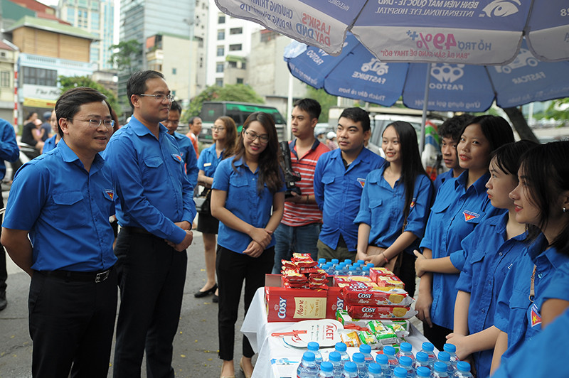 Tình nguyện Tiếp sức mùa thi hỗ trợ tối đa cho thí sinh