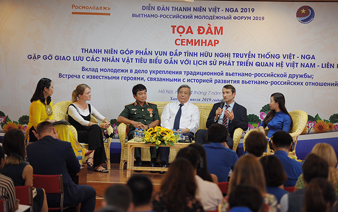Thanh niên Việt - Nga cùng vun đắp quan hệ hữu nghị, hợp tác