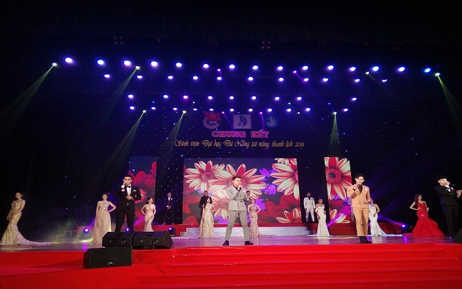 Lộ diện tân Mr & Miss Đại học Đà Nẵng 2019