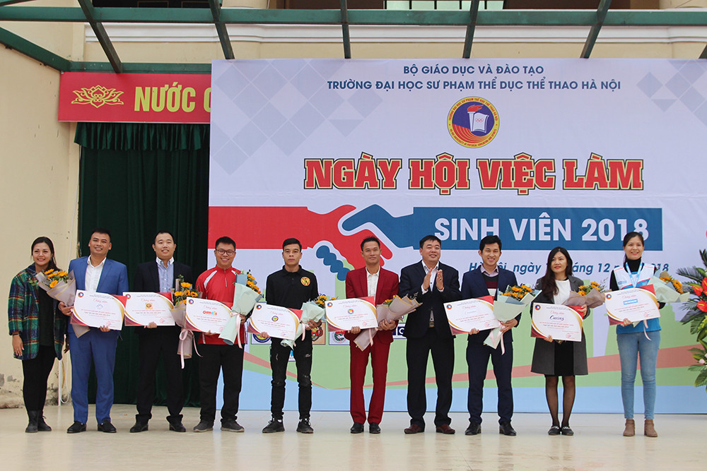 Trao hơn 300 cơ hội việc làm cho sinh viên ngành Sư phạm thể dục thể thao