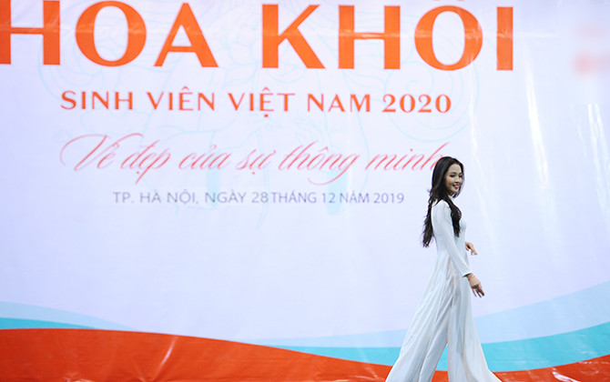 Nhan sắc thí sinh “Hoa khôi Sinh viên Việt Nam” tại Hà Nội