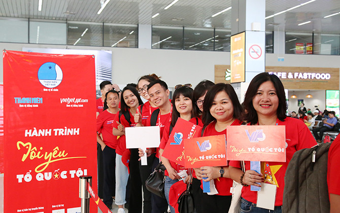 Cùng trải nguyện trên chuyến bay “Tôi yêu Tổ quốc tôi”
