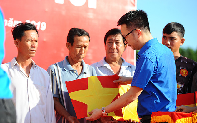 Người trẻ gửi thông điệp Yêu Tổ quốc từ đất mũi